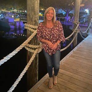 Meet your Posher, Rebekah